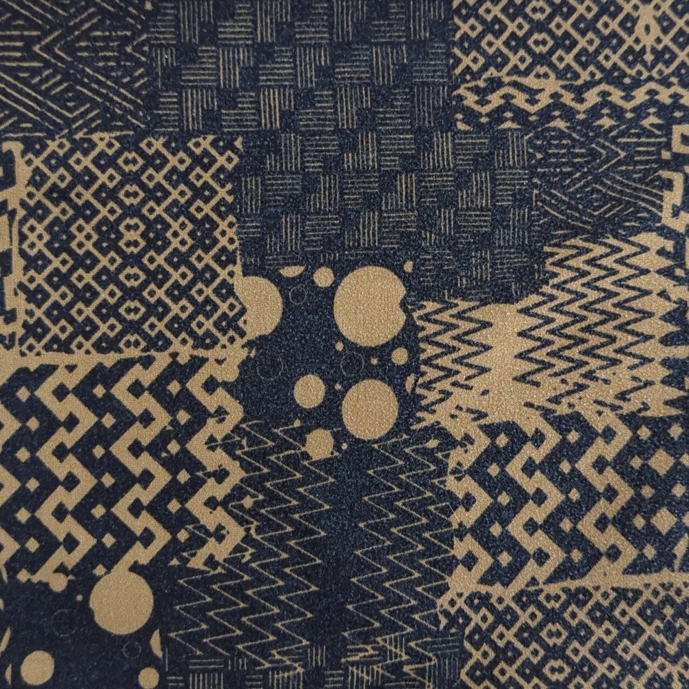 LuLaRoe Tall & Curvy Chevron Zig Zag Leggings - Picture 7 of 10